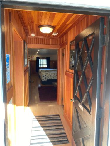 Gambar di galeri bagi Whistling Winds Motel di Lincoln City