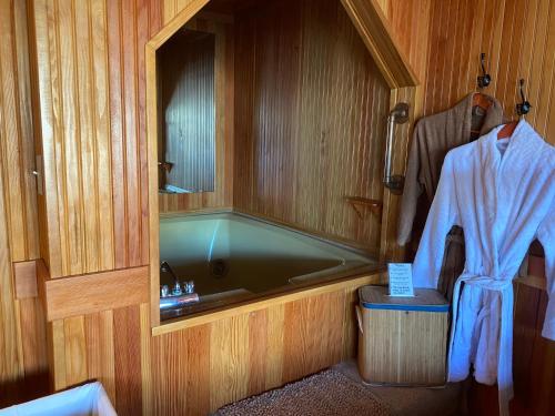 Gambar di galeri bagi Whistling Winds Motel di Lincoln City