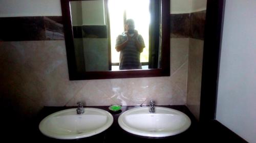 Imagen de la galería de Himagira Hotel, en Bandarawela