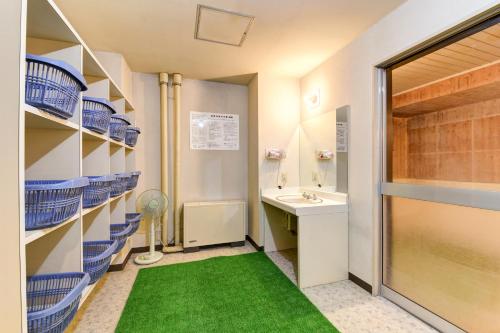 Bilik mandi di Hotel La Montagne Furuhata
