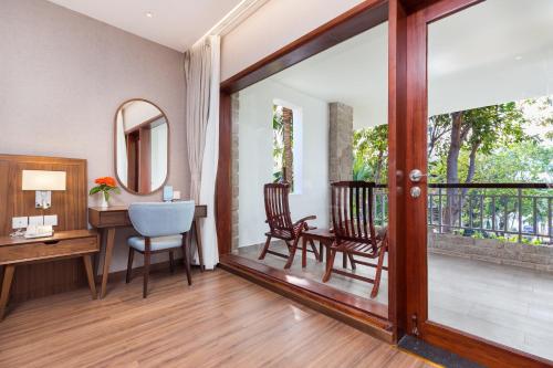 Μπαλκόνι ή βεράντα στο Hoang Ngoc Beach Resort