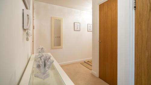 Gallery image of Hansen Court - Stylish Bay Apartment with Designated Parking in Cardiff