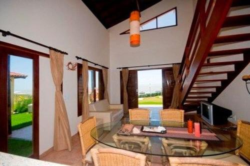 Seating area sa Chalé condomínio beira mar em Zumbi Beach Resort