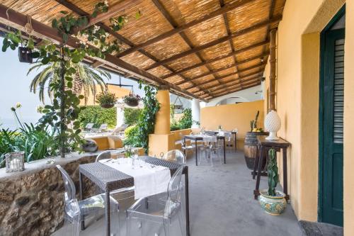 Un balcón o terraza de Hotel Ravesi