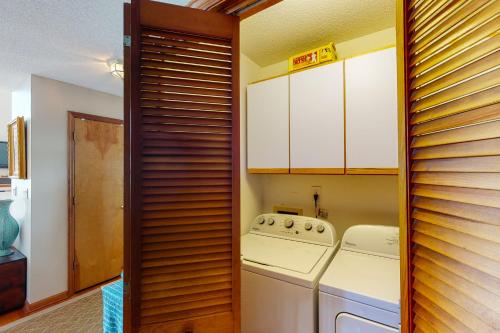 Gambar di galeri bagi Westwind di Folly Beach