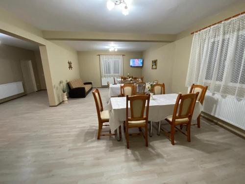 Afbeelding uit fotogalerij van Casa Andrei Retezat in Haţeg