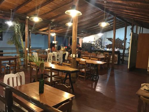 A restaurant or other place to eat at Casa de Palos Boutique