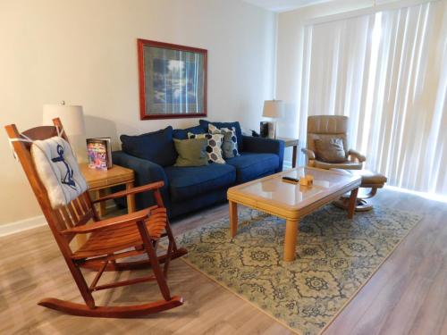 River Crossing Condo #322 – Photos 3