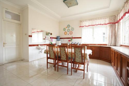 Shakilla House 5-Villa Lotus Cipanas Syariah