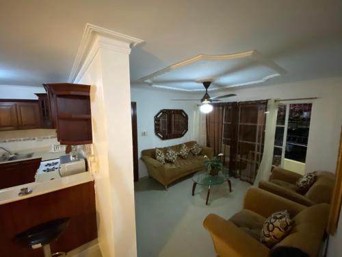 Gallery image of 1Dom Rep - Huge cozy 3 bedrooms - Electric transformer and Inverter- close to all transportation Jacobo Majluta - Residencial Paradise V Colina Arroyo 1 in Santo Domingo