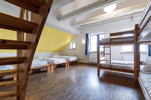 Gutshaus Landwert Hof tesisinde bir ranza yatağı veya ranza yatakları