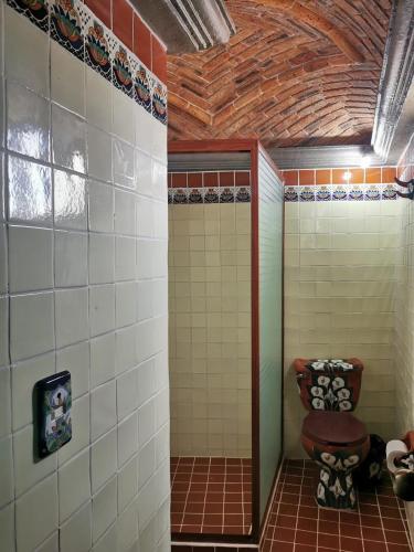 Koupelna v ubytování Posada Casa del Minero