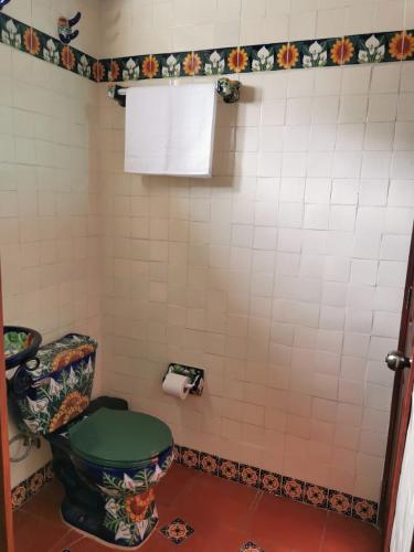 Koupelna v ubytování Posada Casa del Minero