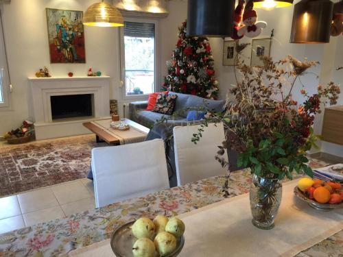 Gallery image of Daniil's luxury villa and spa in Agios Antonios