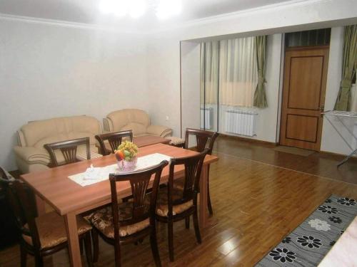 Apartment on Getapnya 74 – Photos 2