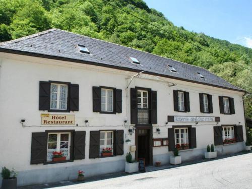 Nespecifikovaný výhled na hory nebo výhled na hory při pohledu z hotelu
