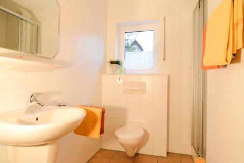 Bilik mandi di Gästehaus Simonis