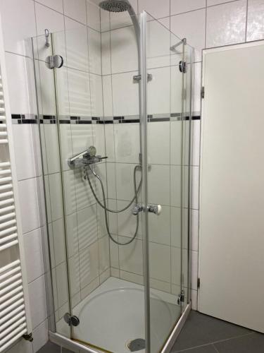 Ένα μπάνιο στο Casa Royale, Boxspring, WiFi, XXL-Parking, E-Wallbox