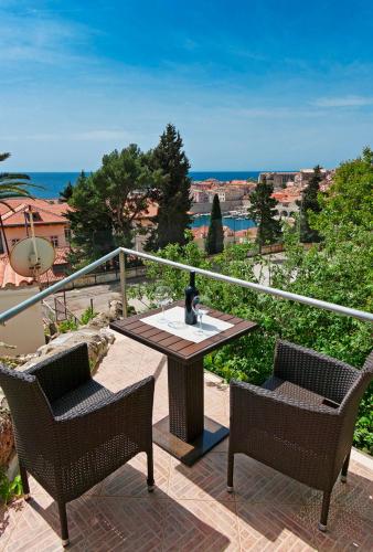 Lora studio sea & OldTown view with parking