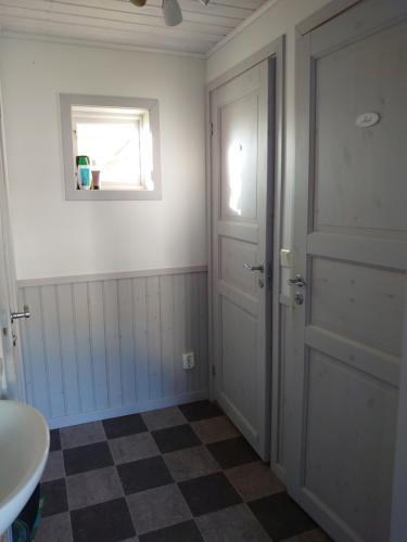 Koupelna v ubytování Vandrarhemmet Tallbacka/Ängelsberg Hostel