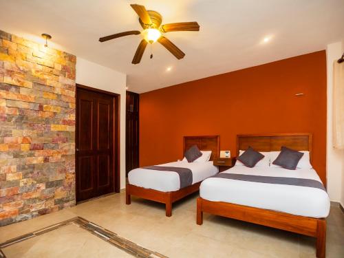 Hotel Beach Don Gonzaloにあるベッド