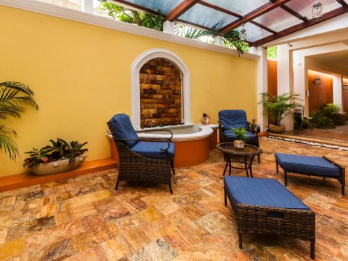 Hotel Beach Don Gonzaloにあるシーティングエリア