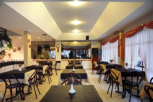 Εστιατόριο ή άλλο μέρος για φαγητό στο Hotel Salerno