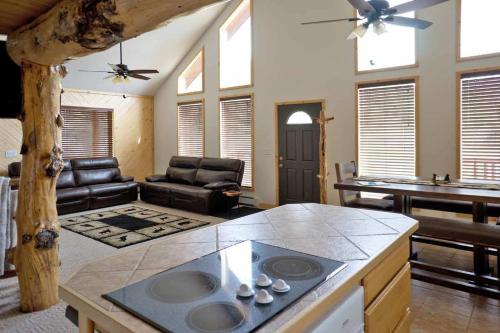 Mill Creek Retreat – Photos 3