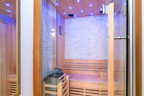 4 Star Suite SPA - Self Check-In photo 100