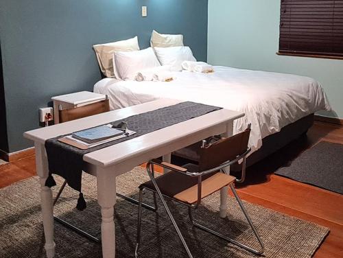 Katil atau katil-katil dalam bilik di Emmaus Double Room