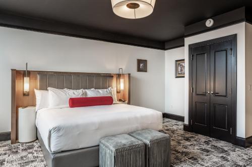 Bottleworks Hotel Image