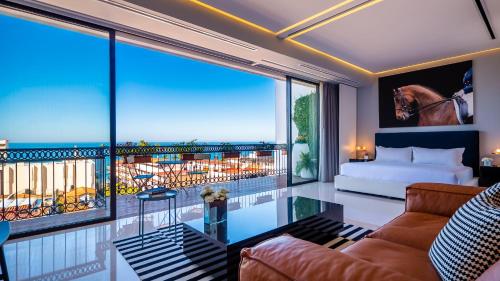 Posezení v ubytování PIER 57 - 306 Ocean View 2 BR Romantic Zone