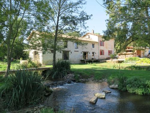 Le Moulin de Charzay, éco-gîte familial en Deux-Sèvres, Nouvelle Aquitaine