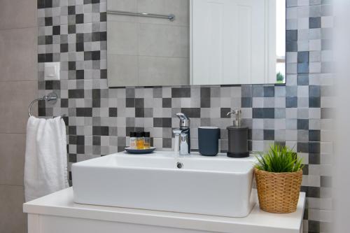 Bilik mandi di Grey House