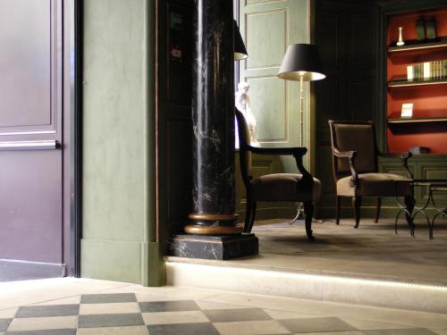 Χώρος καθιστικού στο Hôtel du Vieux Marais