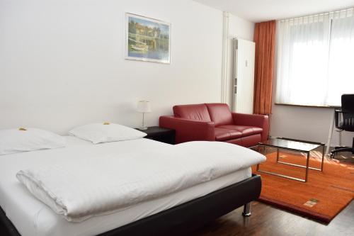 Postel nebo postele na pokoji v ubytování Fantastic Studio near Lake - Flower 02