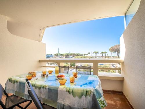 Apartment Ulysse Port de Plage by Interhome
