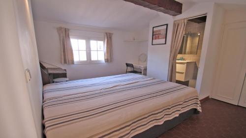 Appartement 3 chambres face à la plage avec superbe vue mer et piscine dans la résidence El Cantarello - Sainte Maxime