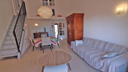 Appartement 3 chambres face à la plage avec superbe vue mer et piscine dans la résidence El Cantarello - Sainte Maxime