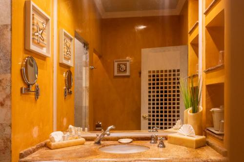 Ett badrum på Gran Hotel de Querétaro