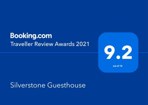 Certificato, attestato, insegna o altro documento esposto da Silverstone Guesthouse