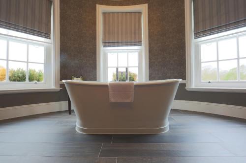Hotel du Vin Cannizaro House Wimbledon Image
