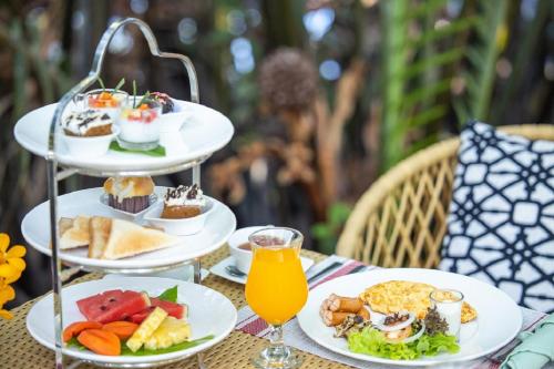 Mad på resortet eller i nærheden