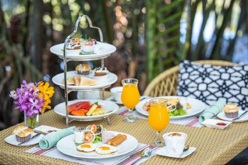 Mad på resortet eller i nærheden