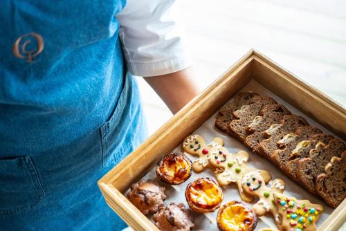 Jídlo v hotelu nebo okolí