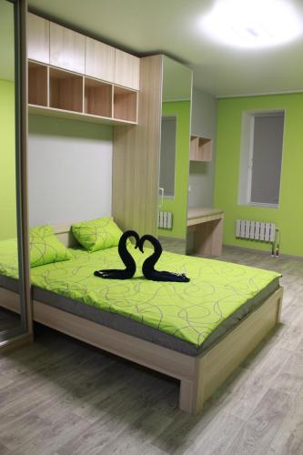 Кровать или кровати в номере Квартира возле ТЦ Экватор, Северная Салтовка