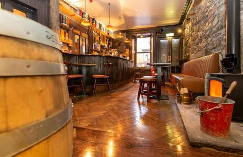 Loungen eller baren på The Whisky Vaults