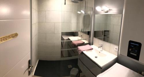 Phòng tắm tại L' ALBATROS - 2 chambres - 5 personnes - Proximité de la plage