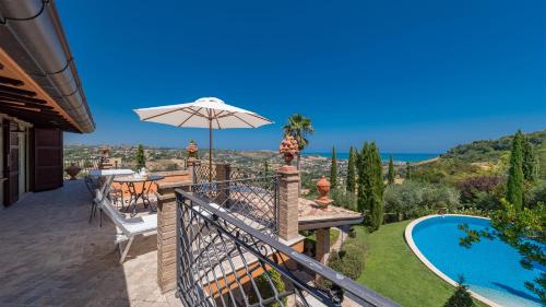Πισίνα στο ή κοντά στο FONTESPINA 6, Emma Villas