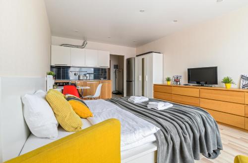 Studio Premium Design Apartment - Студия, 3 спальных места, RentHouse, Kudrovo, Russia